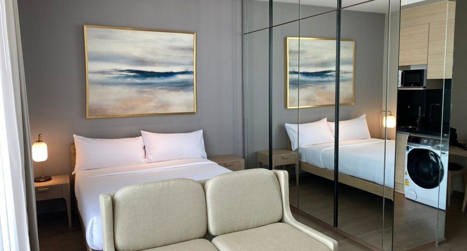 For rent studio condo in Khlong Toei, Bangkok