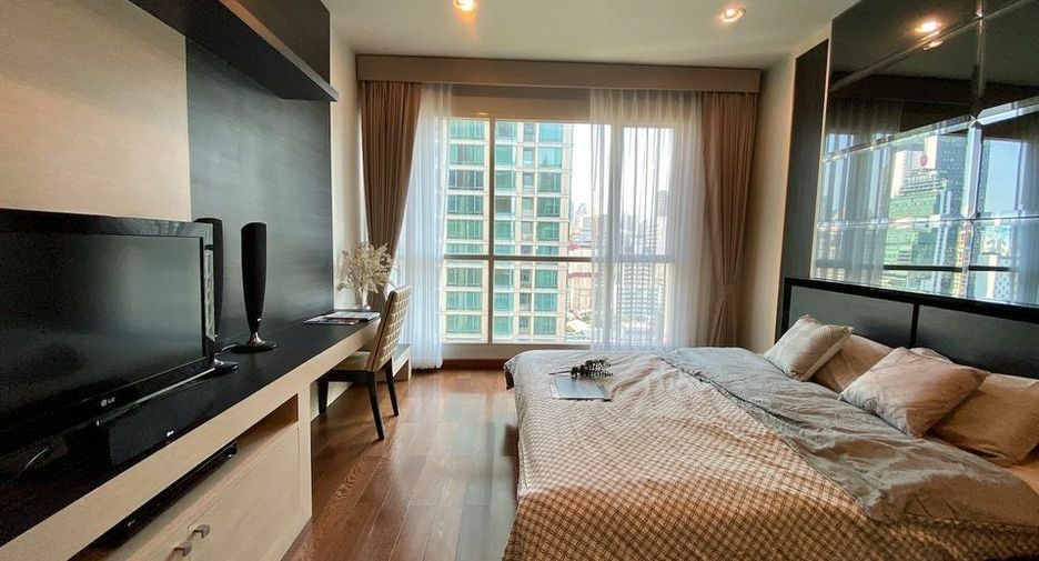 Condo en alquiler de 2 habitaciones en Pathum Wan, Bangkok