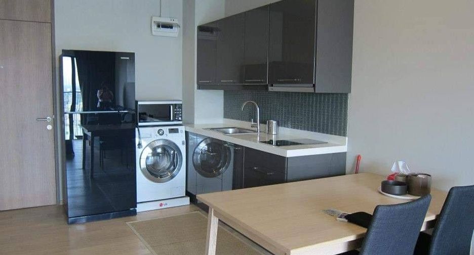 For rent 1 bed condo in Khlong Toei, Bangkok