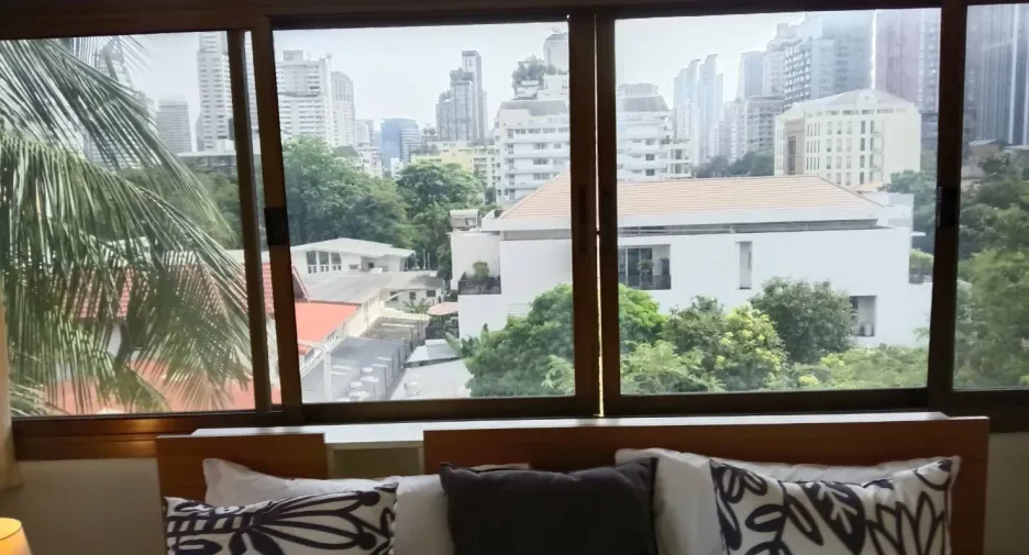 For rent 3 bedrooms condo in Watthana, Bangkok