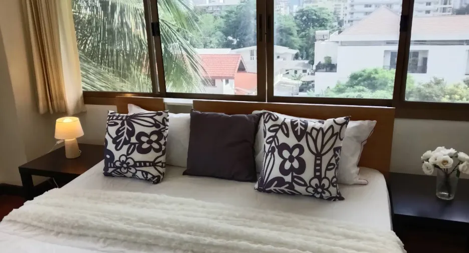 For rent 3 bedrooms condo in Watthana, Bangkok