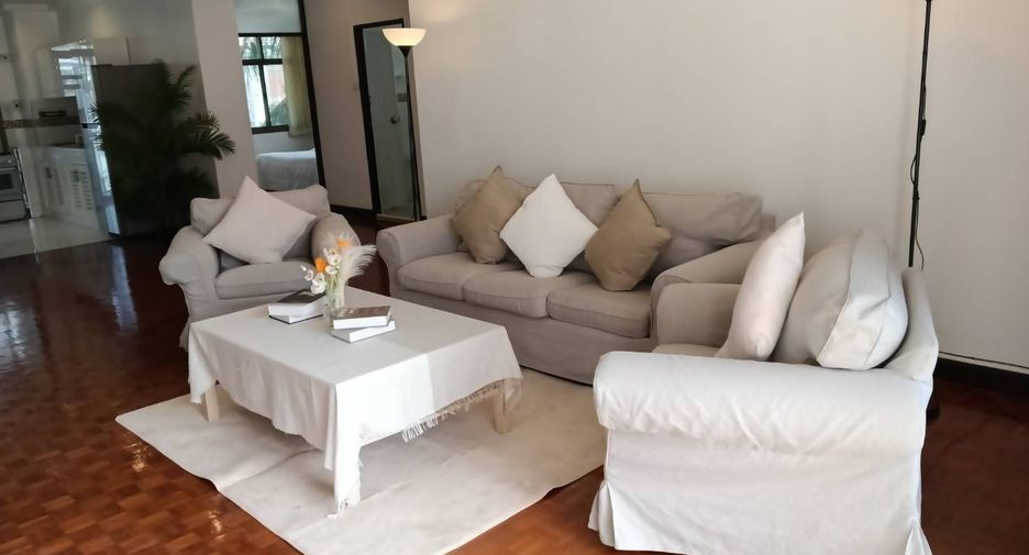 For rent 3 bedrooms condo in Watthana, Bangkok