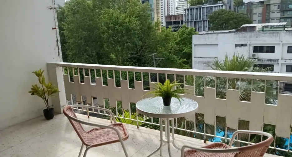 For rent 3 bedrooms condo in Watthana, Bangkok