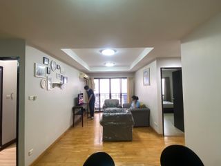 出租 2 卧室 公寓 在 Huai Khwang, 曼谷