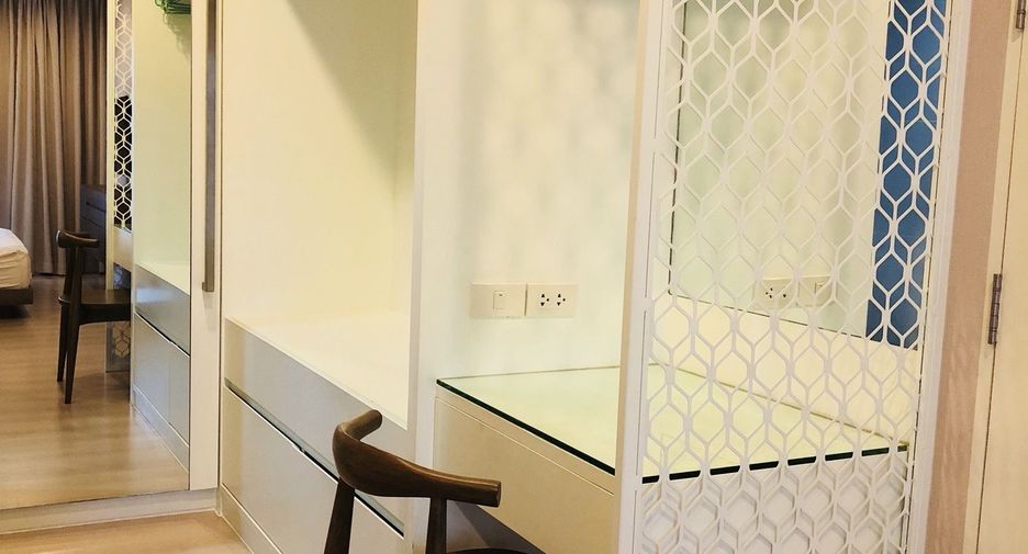 Condo en alquiler de 2 habitaciones en Khlong Toei, Bangkok