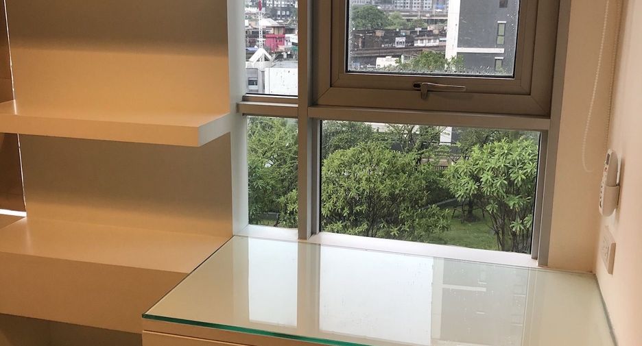 Condo en alquiler de 2 habitaciones en Khlong Toei, Bangkok