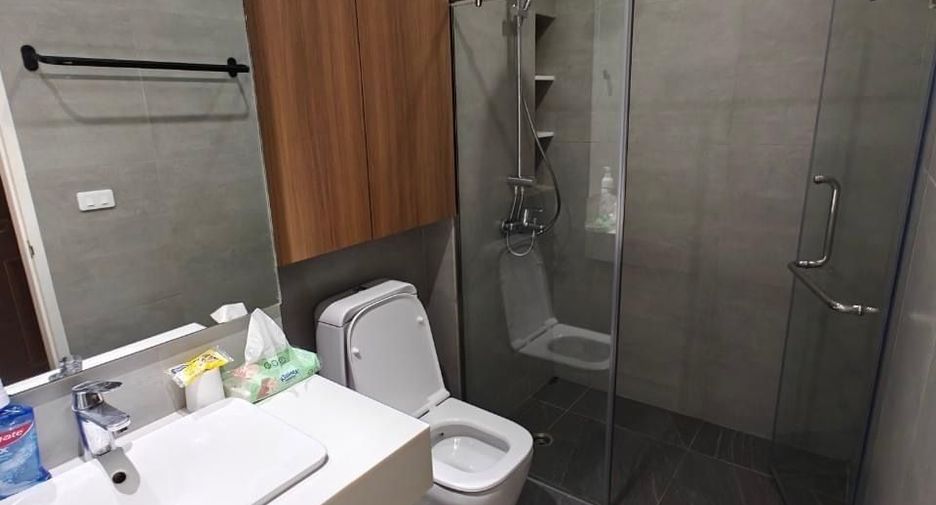 For rent 1 bed condo in Phaya Thai, Bangkok