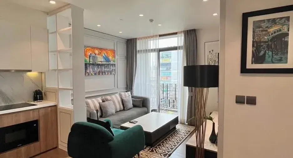 For rent 2 bedrooms condo in Khlong Toei, Bangkok