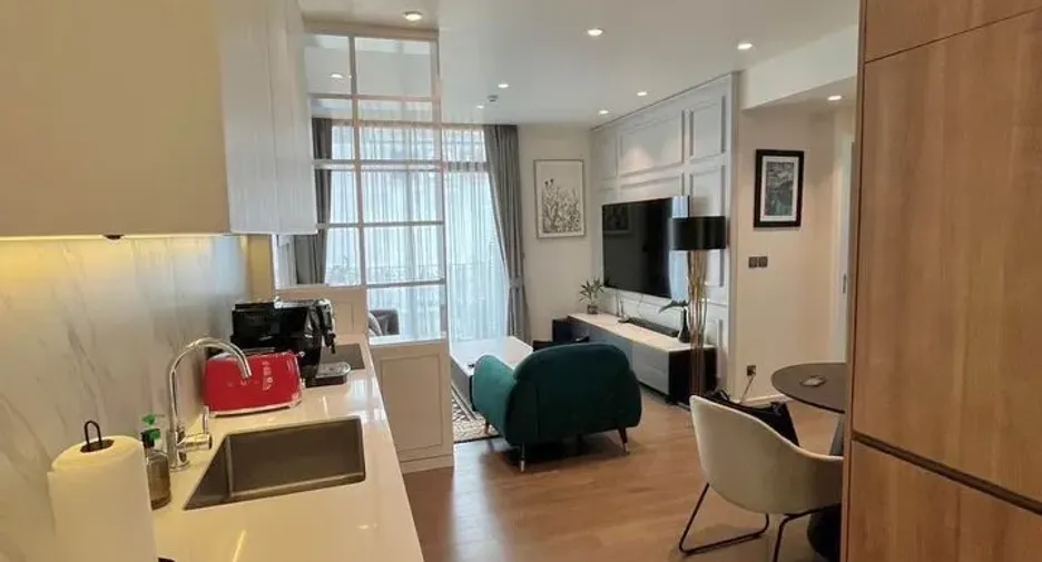 For rent 2 bedrooms condo in Khlong Toei, Bangkok