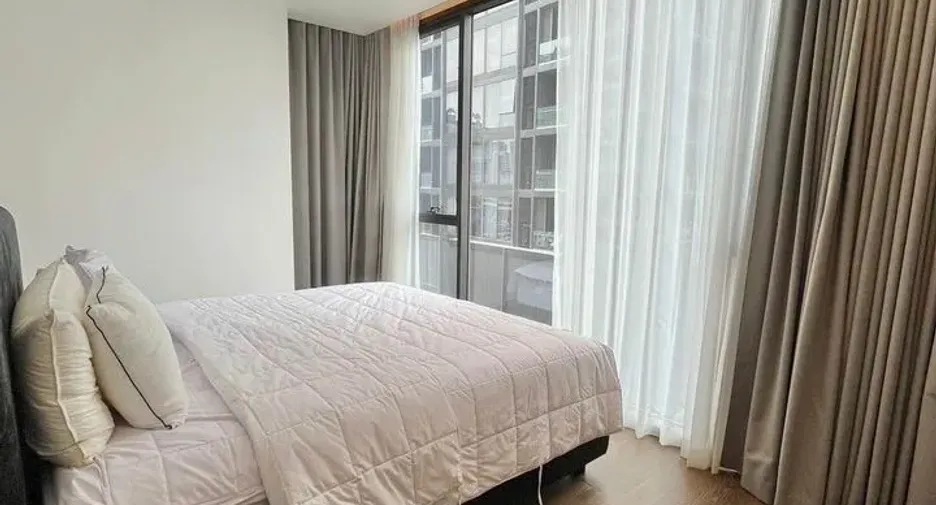 For rent 2 bedrooms condo in Khlong Toei, Bangkok