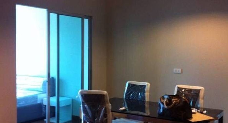 For rent 1 bed condo in Huai Khwang, Bangkok