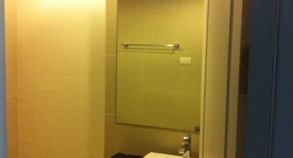 For rent 1 bed condo in Huai Khwang, Bangkok