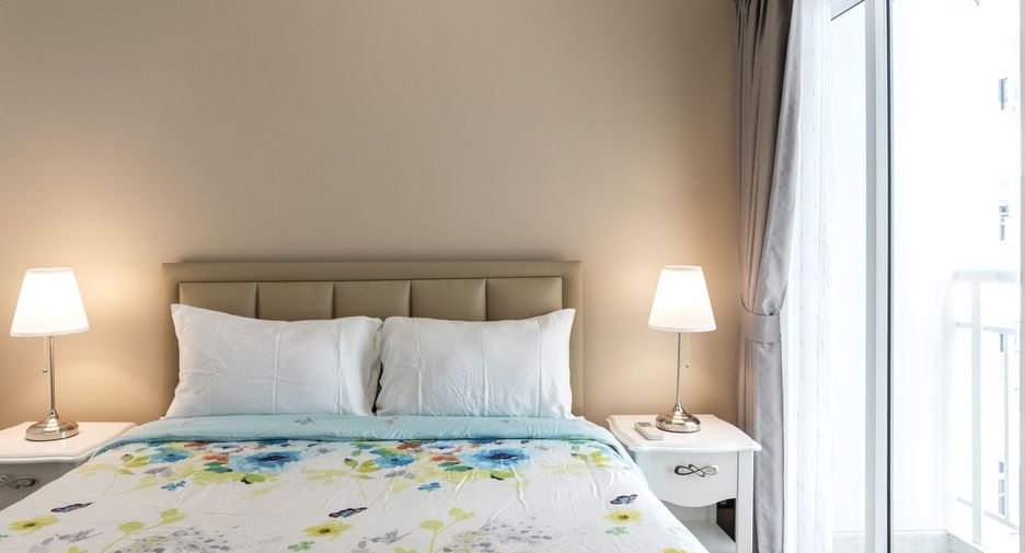 For rent 1 bed condo in Watthana, Bangkok