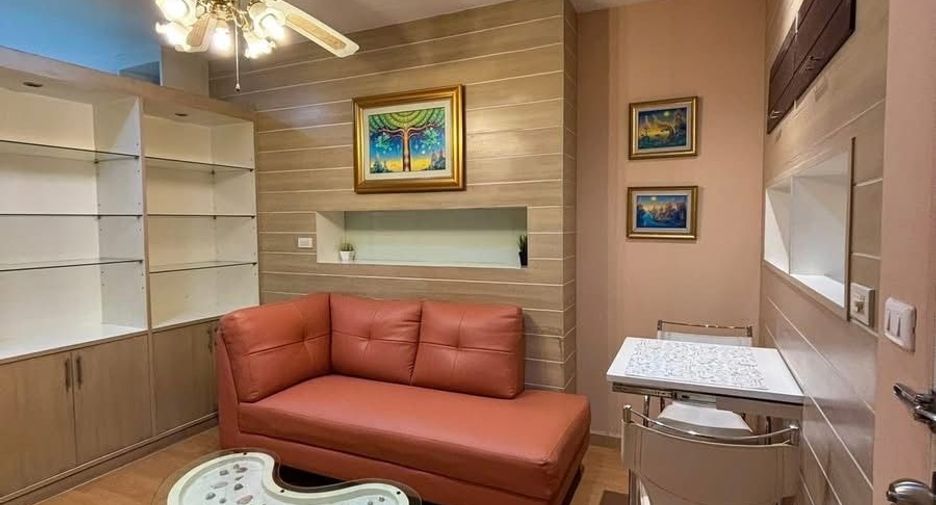 For rent 1 bed condo in Huai Khwang, Bangkok