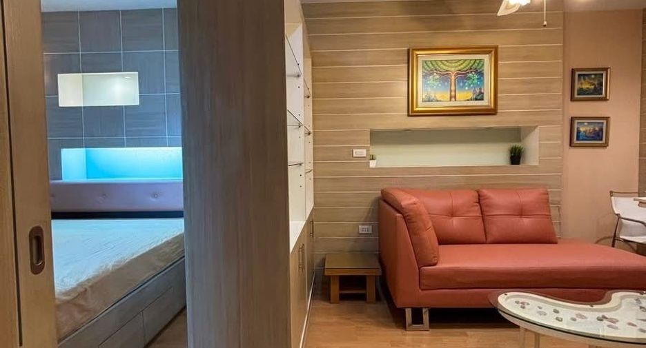 For rent 1 bed condo in Huai Khwang, Bangkok
