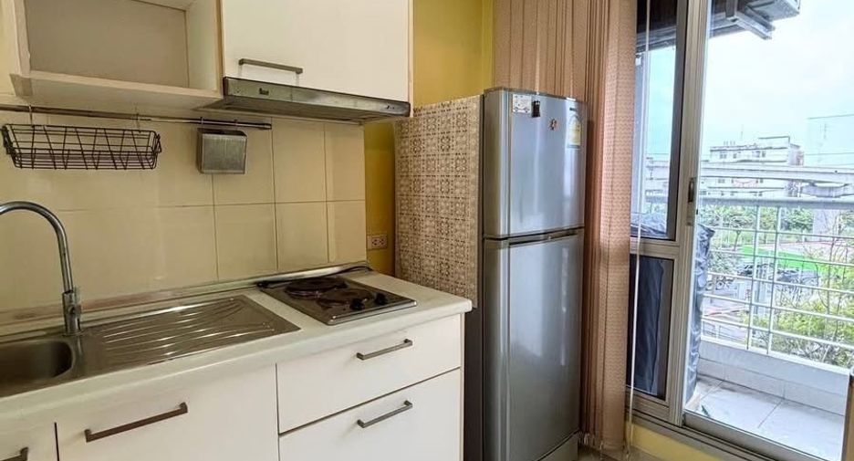 For rent 1 bed condo in Huai Khwang, Bangkok