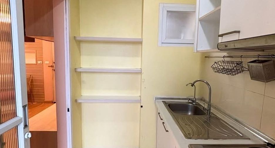 For rent 1 bed condo in Huai Khwang, Bangkok