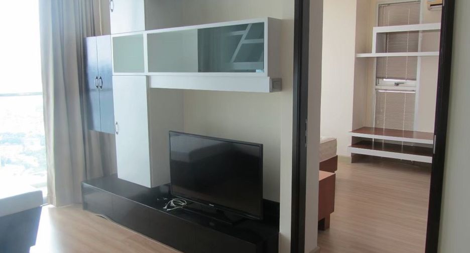 For rent 2 bedrooms condo in Khlong Toei, Bangkok