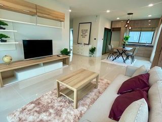 For rent 4 bedrooms house in Bang Kapi, Bangkok