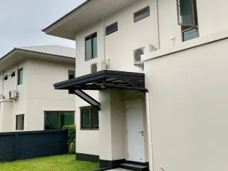 For rent 4 bedrooms house in Bang Kapi, Bangkok