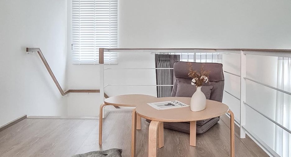 For rent 3 bedrooms townhouse in Prawet, Bangkok
