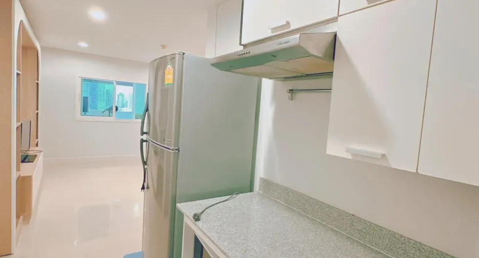 For rent 1 bed condo in Bang Rak, Bangkok