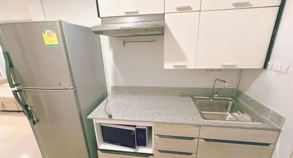 For rent 1 bed condo in Bang Rak, Bangkok