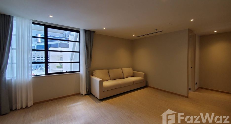 For rent 3 bedrooms apartment in Sathon, Bangkok