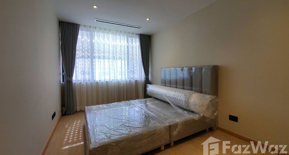 For rent 3 bedrooms apartment in Sathon, Bangkok