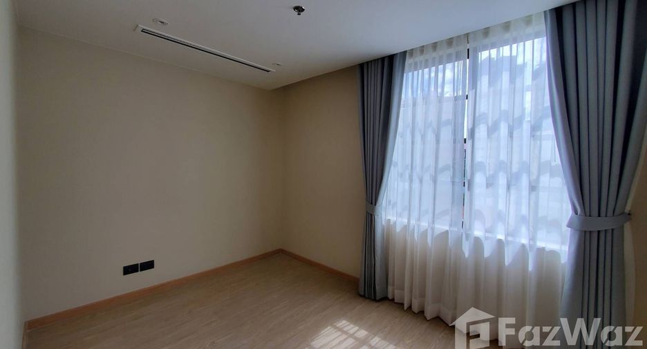 For rent 3 bedrooms apartment in Sathon, Bangkok