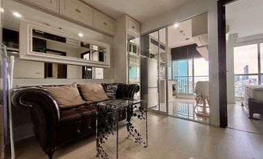 Condo en alquiler de 1 habitaciones en Sathon, Bangkok