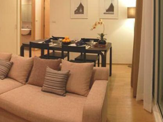 Condo en alquiler de 2 habitaciones en Khlong Toei, Bangkok