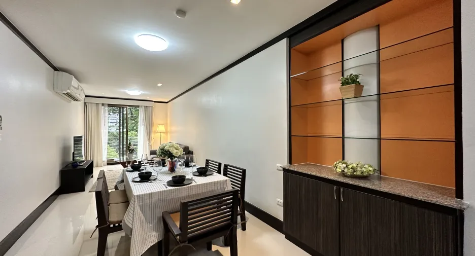 For rent 2 bedrooms apartment in Watthana, Bangkok