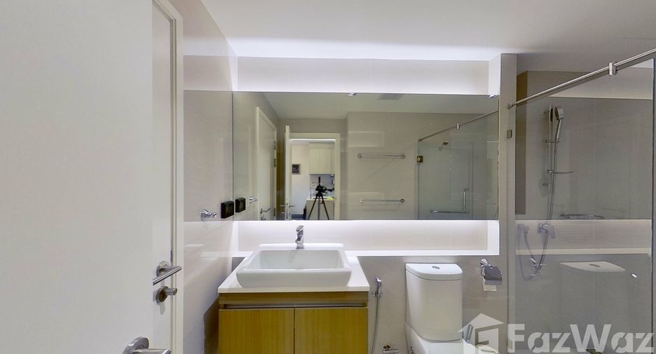 Condo en alquiler de 2 habitaciones en Khlong Toei, Bangkok