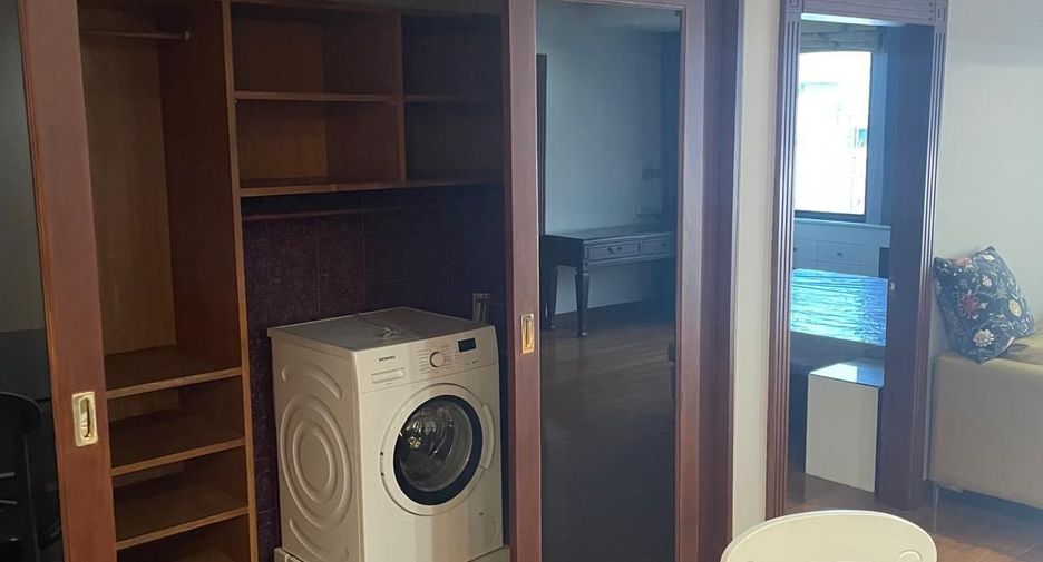 For rent 2 bedrooms condo in Khlong Toei, Bangkok