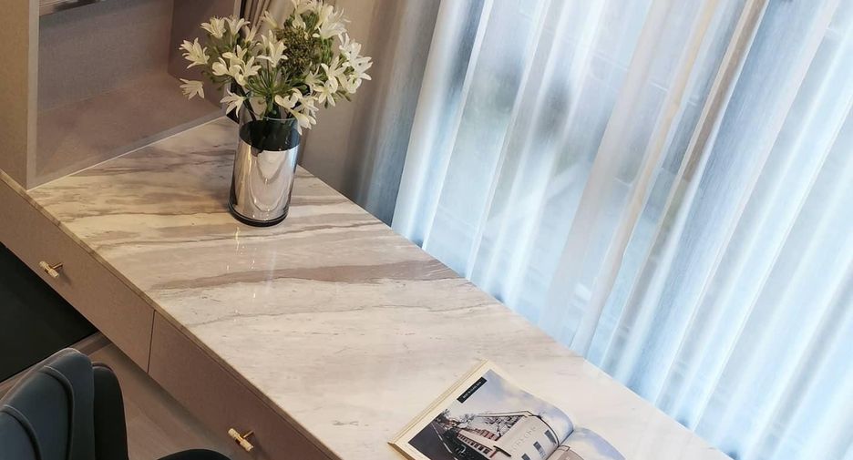 For rent studio condo in Pathum Wan, Bangkok