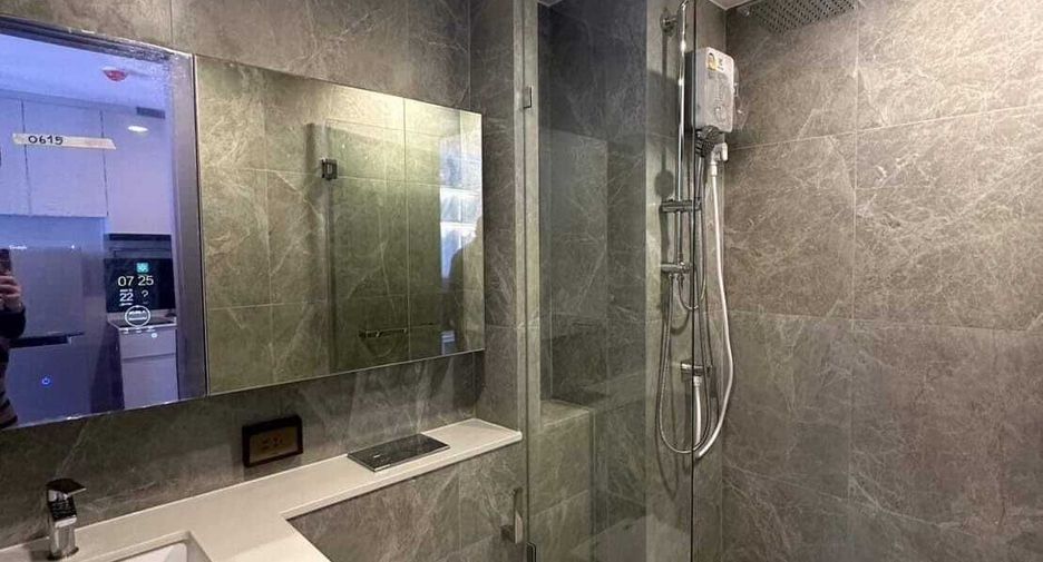 For rent 1 bed condo in Huai Khwang, Bangkok