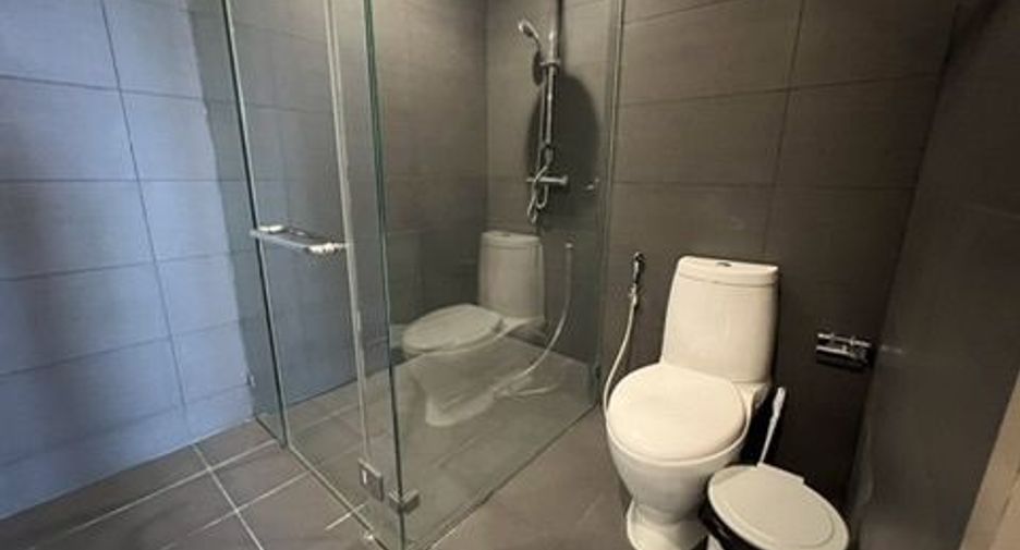 Condo en alquiler de 2 habitaciones en Pathum Wan, Bangkok
