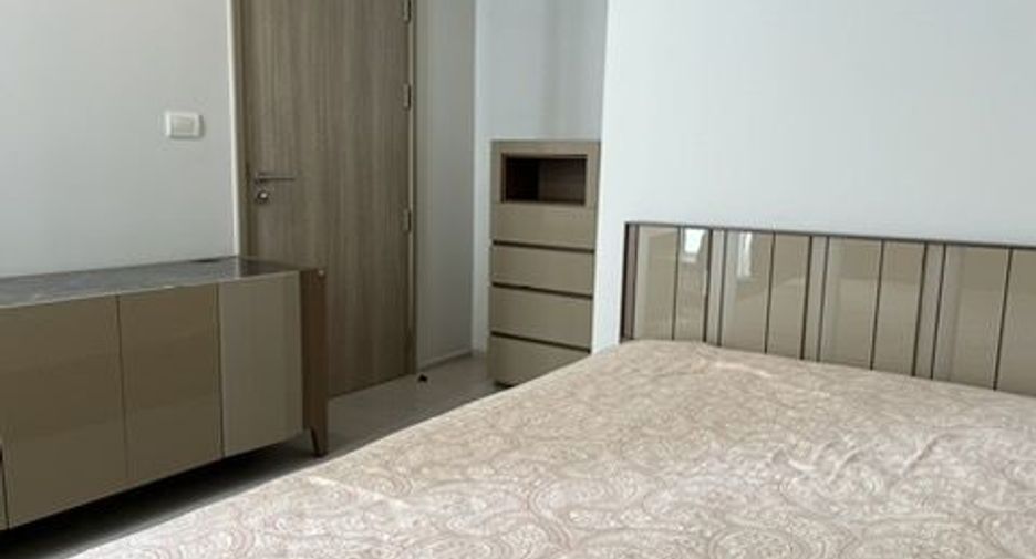 Condo en alquiler de 2 habitaciones en Pathum Wan, Bangkok