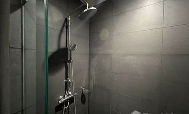 For rent 2 bedrooms condo in Pathum Wan, Bangkok