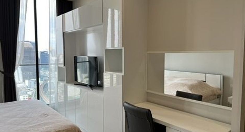 Condo en alquiler de 2 habitaciones en Pathum Wan, Bangkok
