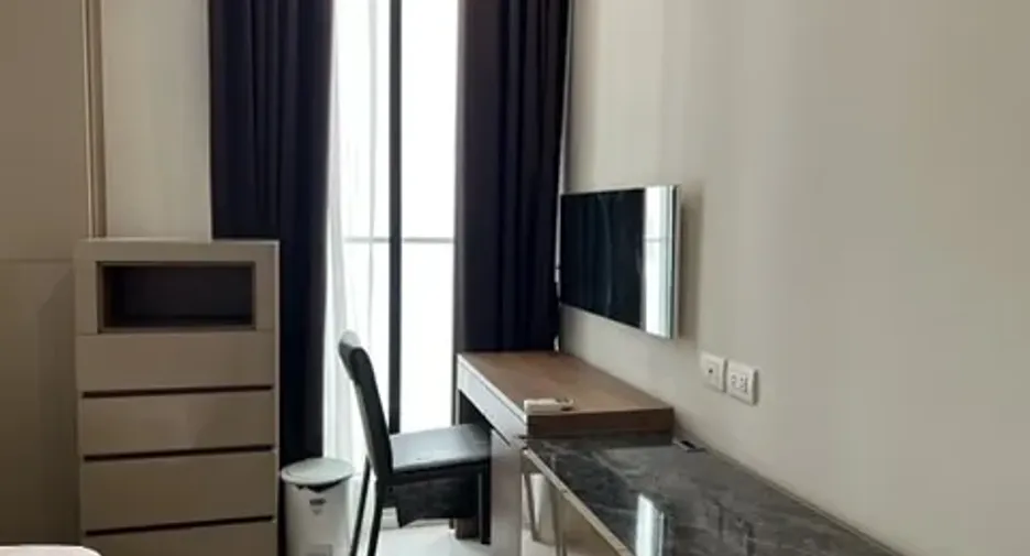 Condo en alquiler de 2 habitaciones en Pathum Wan, Bangkok