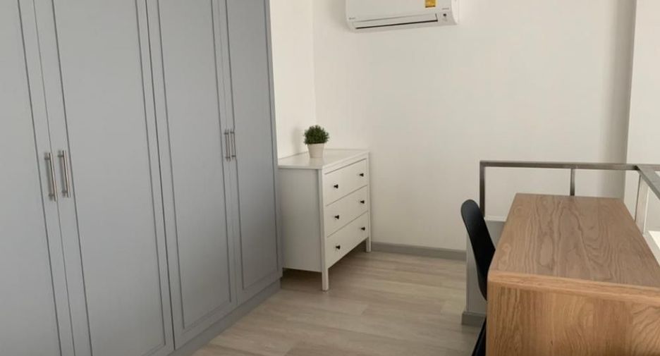 For rent 1 bed condo in Sathon, Bangkok
