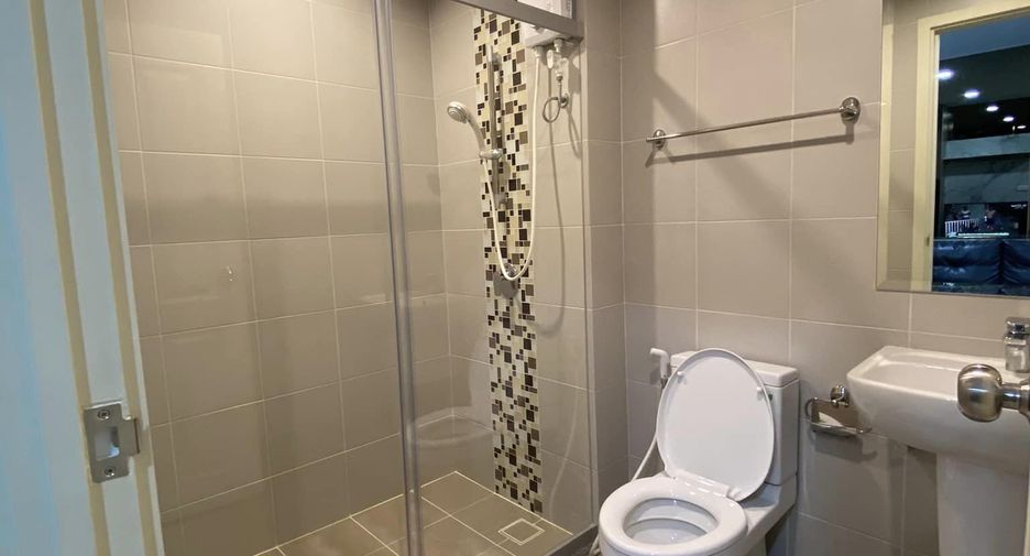 For rent 1 bed condo in Huai Khwang, Bangkok