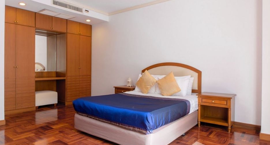 À louer 3 chambres appartement à Watthana, Bangkok