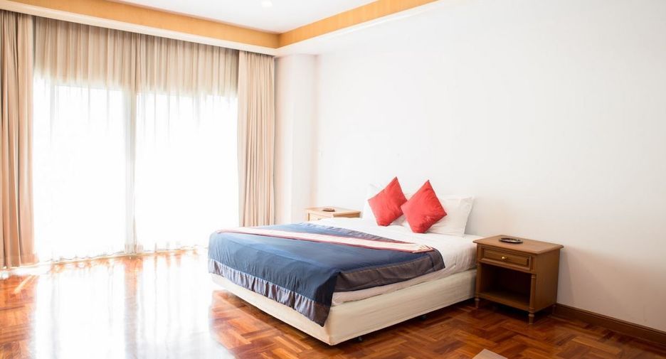 À louer 3 chambres appartement à Watthana, Bangkok