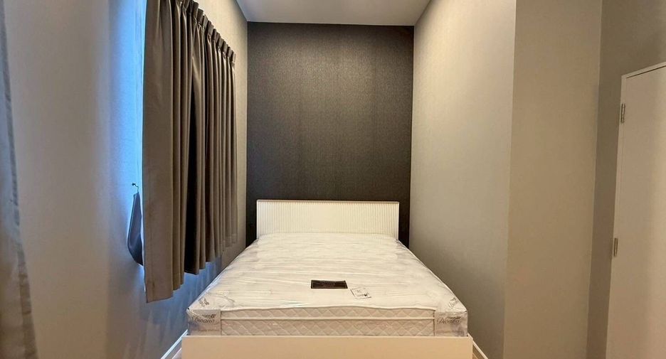 For rent 3 bedrooms townhouse in Bang Phli, Samut Prakan