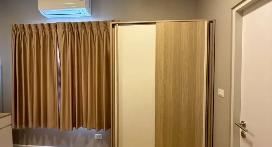 For rent 3 bedrooms townhouse in Bang Phli, Samut Prakan
