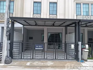 For rent 3 bedrooms townhouse in Bang Phli, Samut Prakan