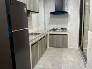 For rent 3 bedrooms townhouse in Bang Phli, Samut Prakan